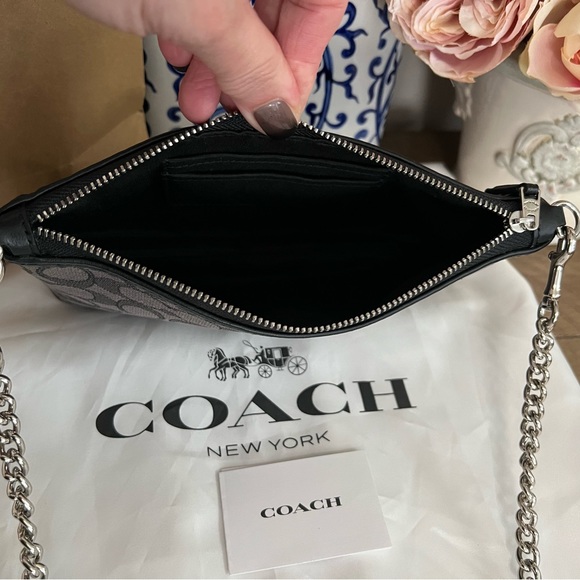 ♥️ Coach signature print crossbody - Picture 3 of 7